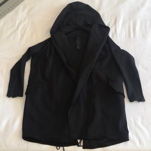 Sporty mid weight jacket.